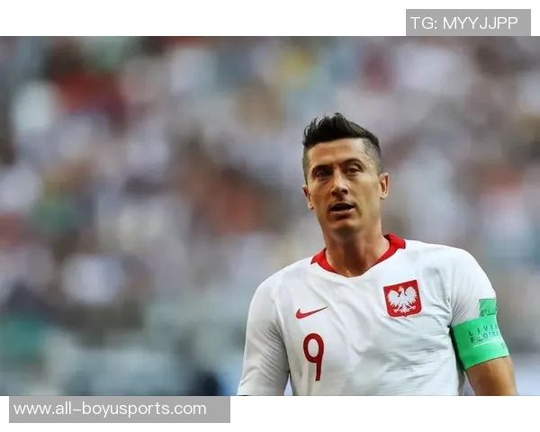 兰德尔本赛季状态火热已五次单场得分30上赛季仅三次表现相对平淡